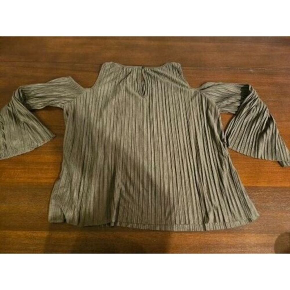 CHICO'S Pleated Faux Suede Cold Shoulder Top Brown Ladies Size 1 SMALL - Picture 9 of 12